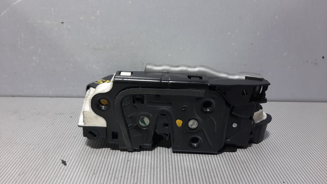 DIJELOVI BRAVA VRATA VW POLO > 09-14 5K1837016B