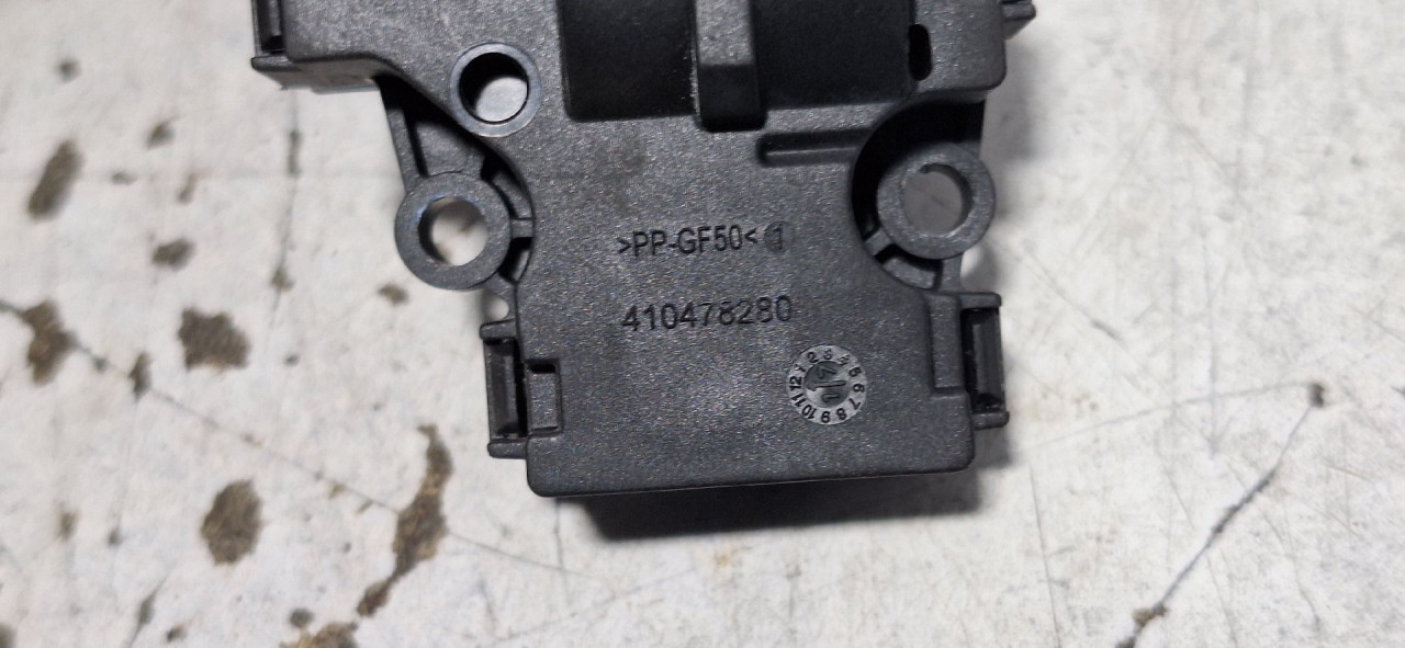 DIJELOVI MOTORIC KLAPNE AUDI Q5 (FY) > 17 - 20  410478280