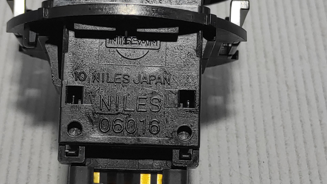 PREKIDAC NISSAN X-TRAIL > 01-06 NILES06016