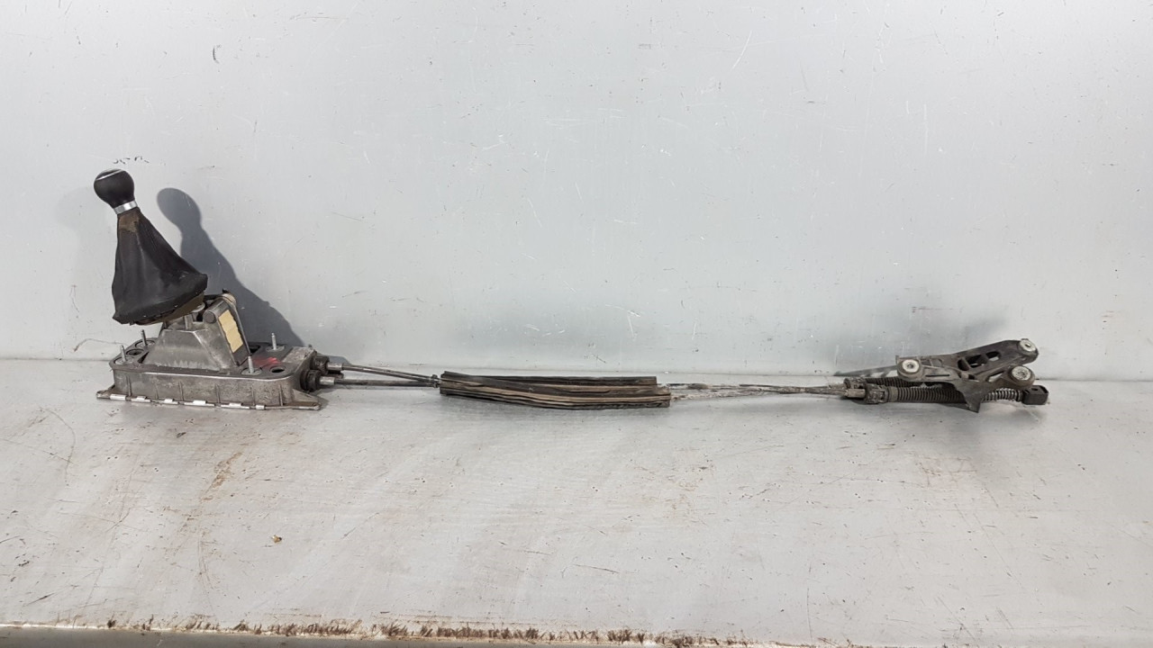 DIJELOVI SALTEBLA SKODA OCTAVIA > 08-13 1K0711061B