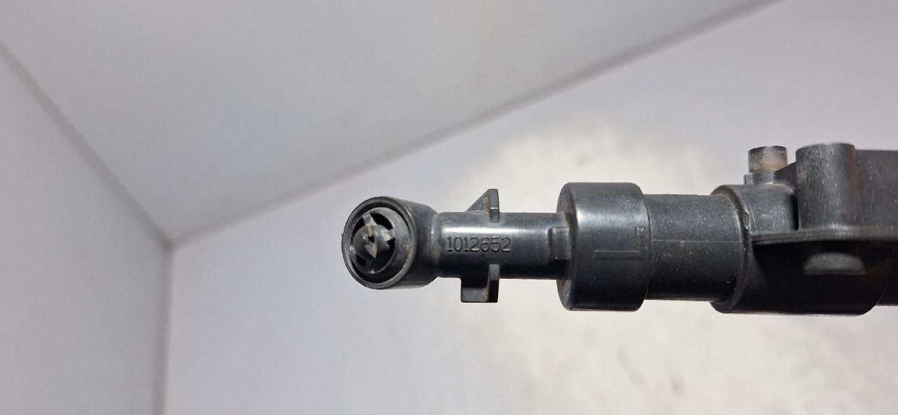 DIJELOVI PRSKALICA ZA FAROVE VOLVO S80 > 14-16