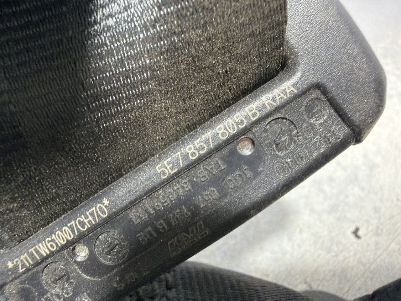 DIJELOVI POJAS SKODA OCTAVIA > 19- 2.0 5E7857805B