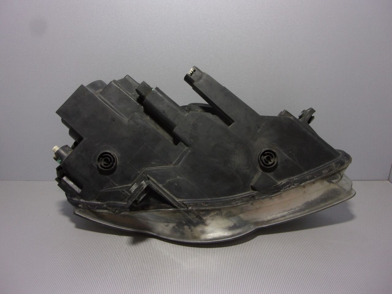 DIJELOVI FAR VW PASSAT B6 > 05-10 3C0941005M