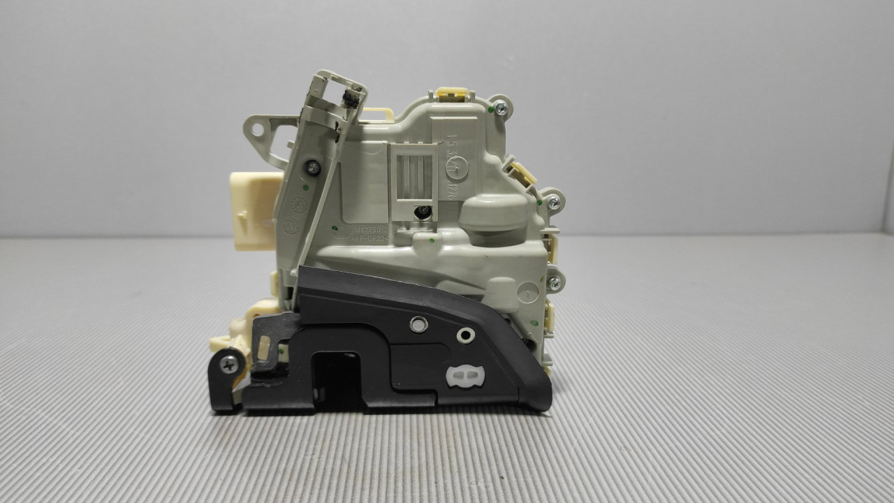 BRAVA VRATA AUDI A4 (B8) > 07-11 8J1837016C