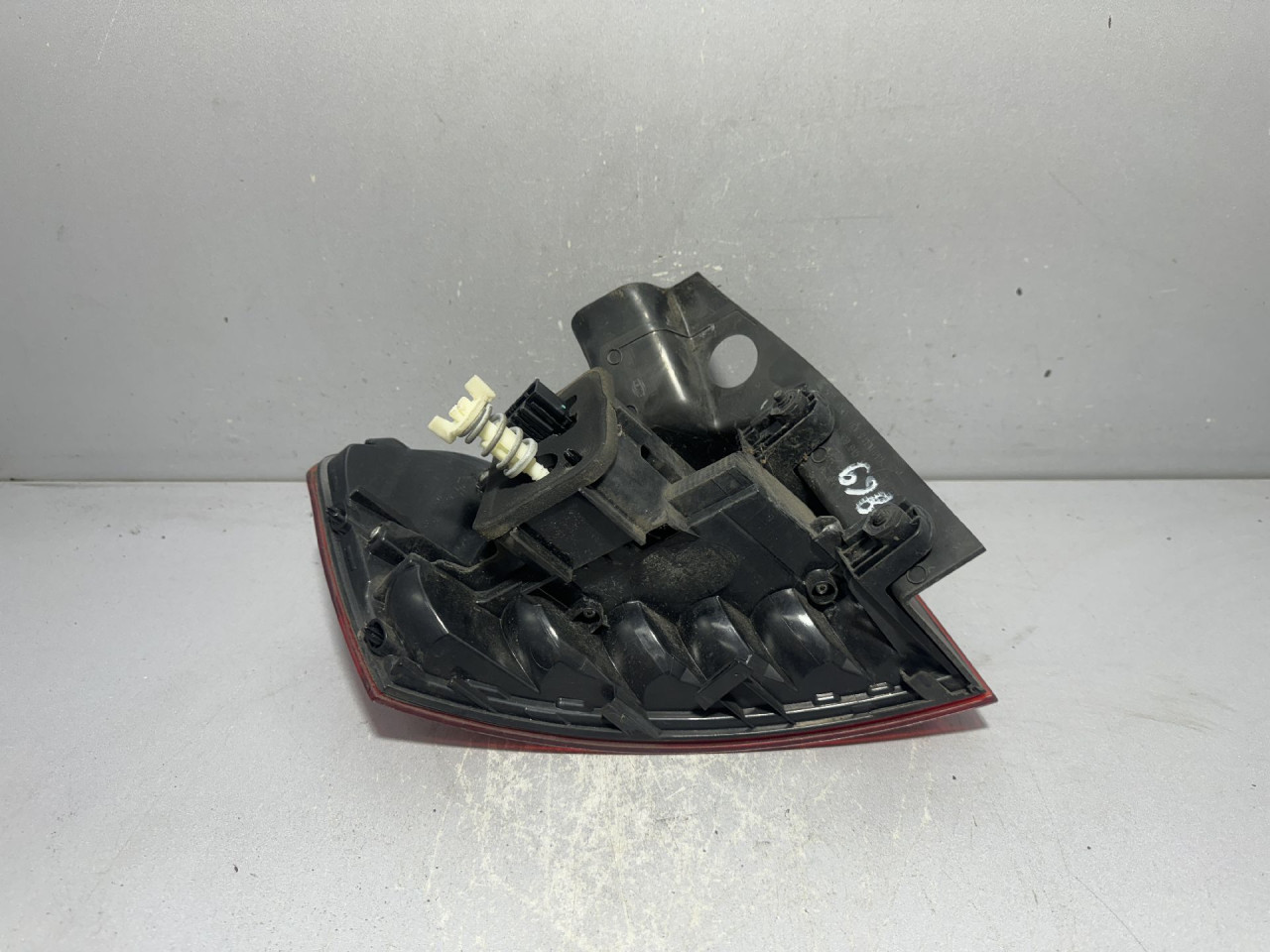 DIJELOVI STOP SVJETLO VW PASSAT B8 > 14- 3G9945312