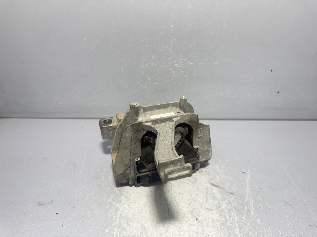 NOSAC MOTORA SKODA KAROQ > 17- 5Q0199262DM
