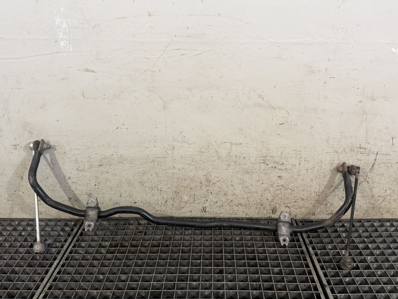 DIJELOVI BALANS STANGA VW PASSAT B7 > 10-14 1.6 3C0411303AC