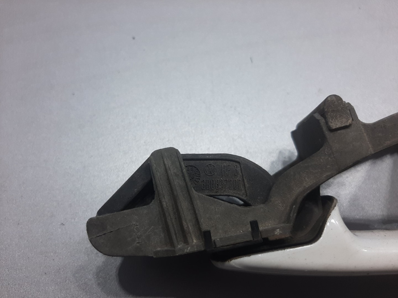 RUCKA VRATA VW PASSAT B5 > 00-05 3B0837207