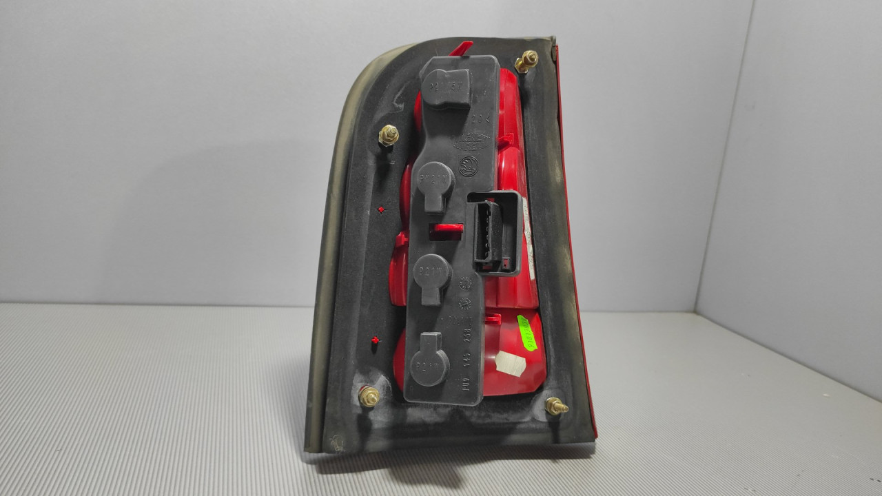 STOP SVJETLO SKODA OCTAVIA > 00-04 1U9945112