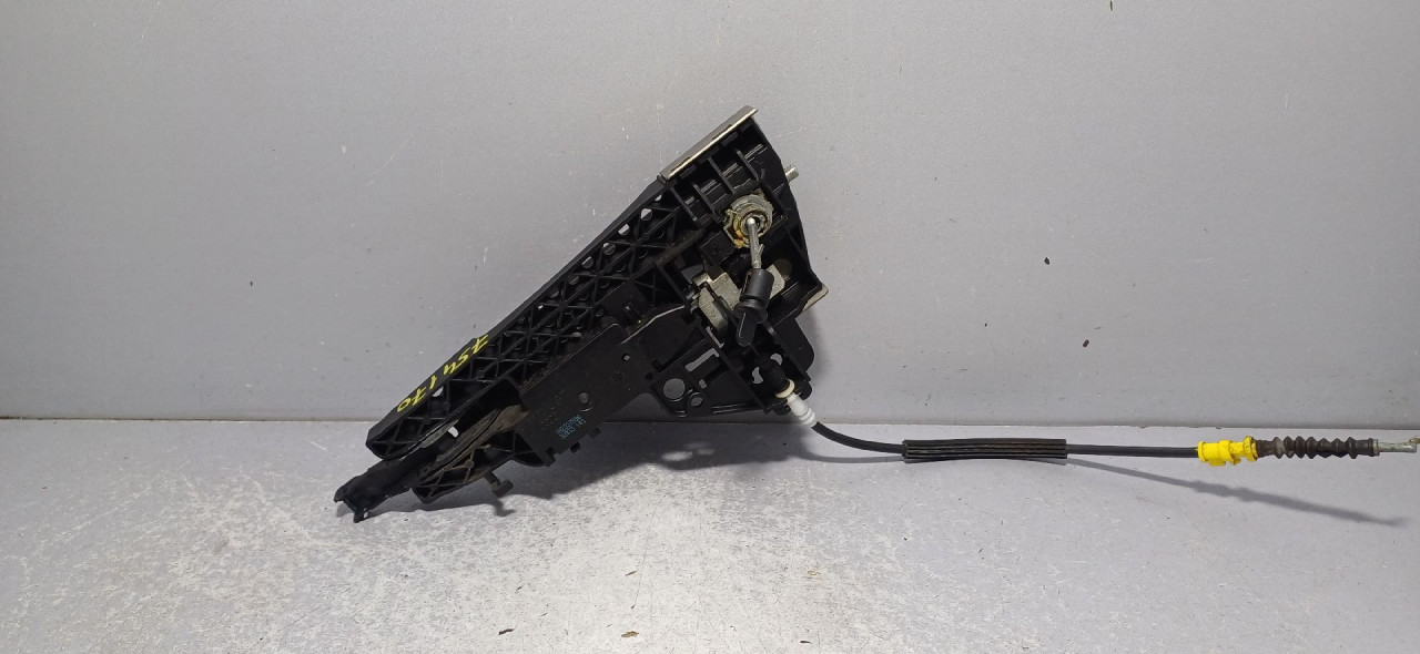 DIJELOVI RUCKA VRATA AUDI A6 4G > 11-14 4H2837886