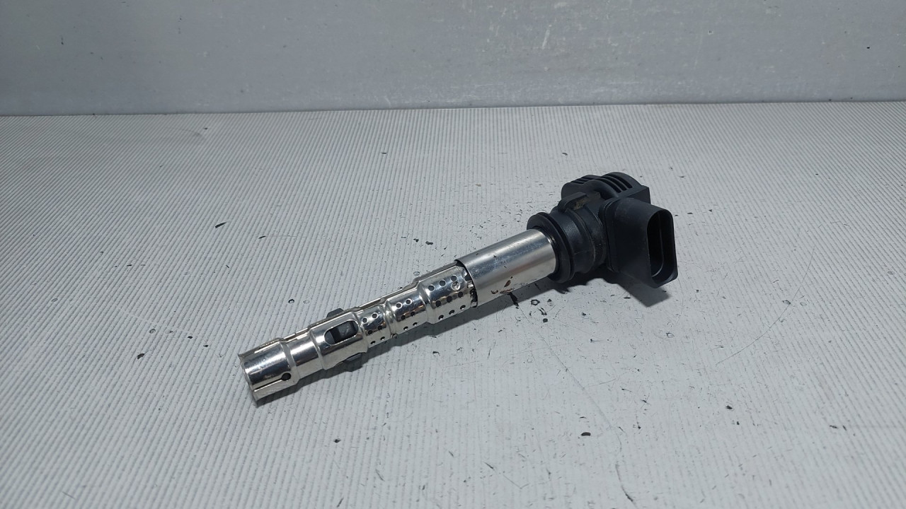 DIJELOVI BOMBINA VW GOLF 5 > 03-08 06F905115F