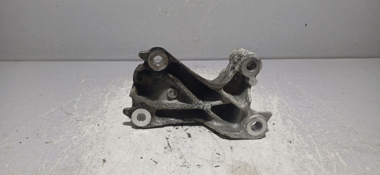 DIJELOVI NOSAC MAZDA 3 > 13-16
