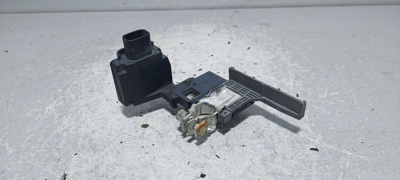 DIJELOVI KLEMA TOYOTA AURIS > 13-15 2885026011