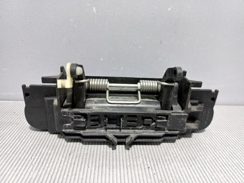 RUCKA VRATA AUDI A4 (B6) > 00-04 4B0839885