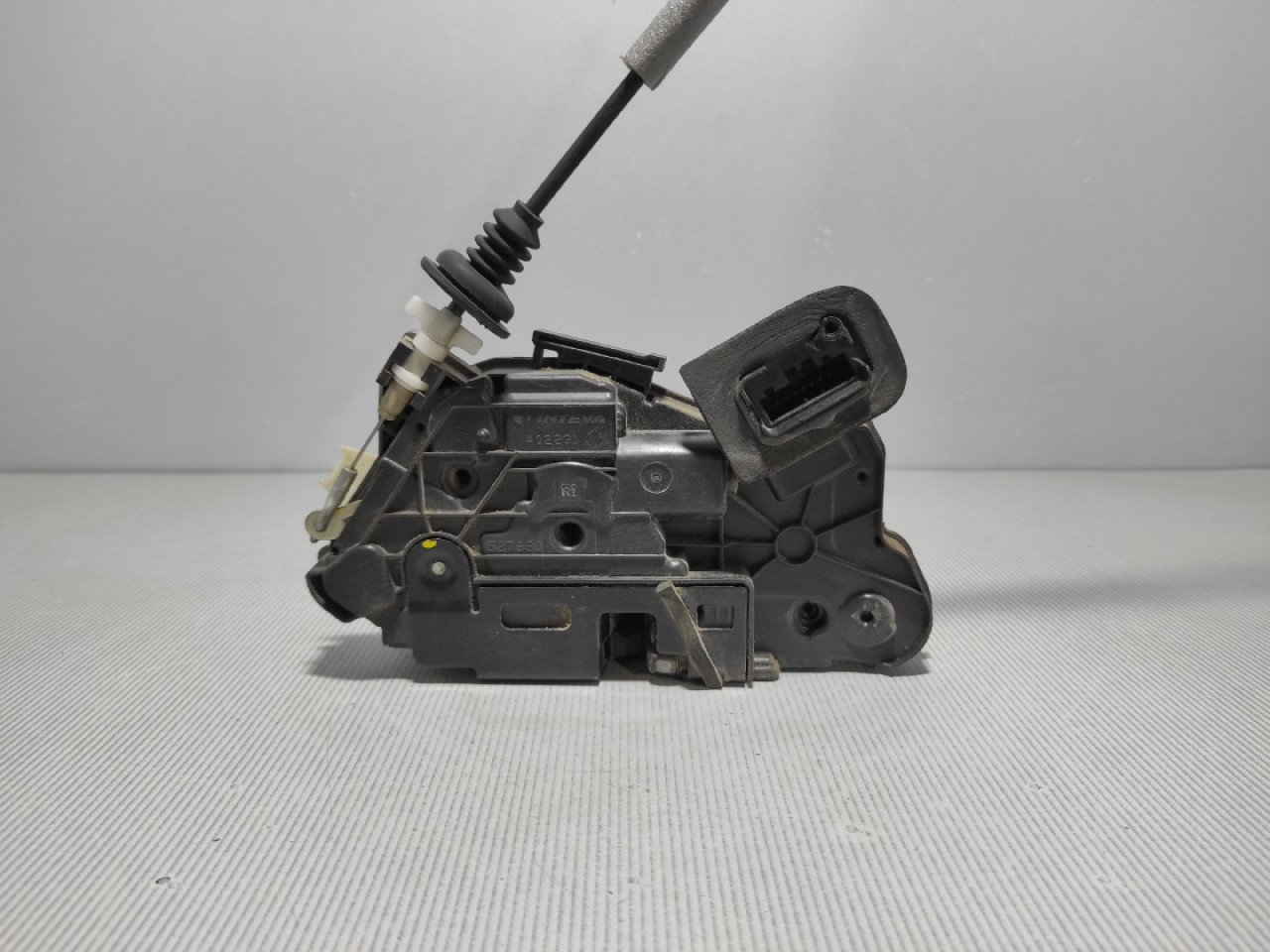 DIJELOVI BRAVA VRATA SKODA FABIA > 14- 6V2837016A