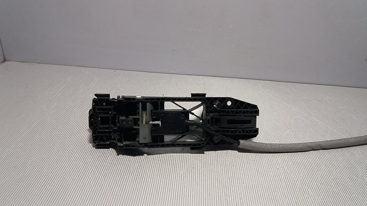 DIJELOVI RUCKA VRATA VW GOLF 7 > 12-16 5N0839885H