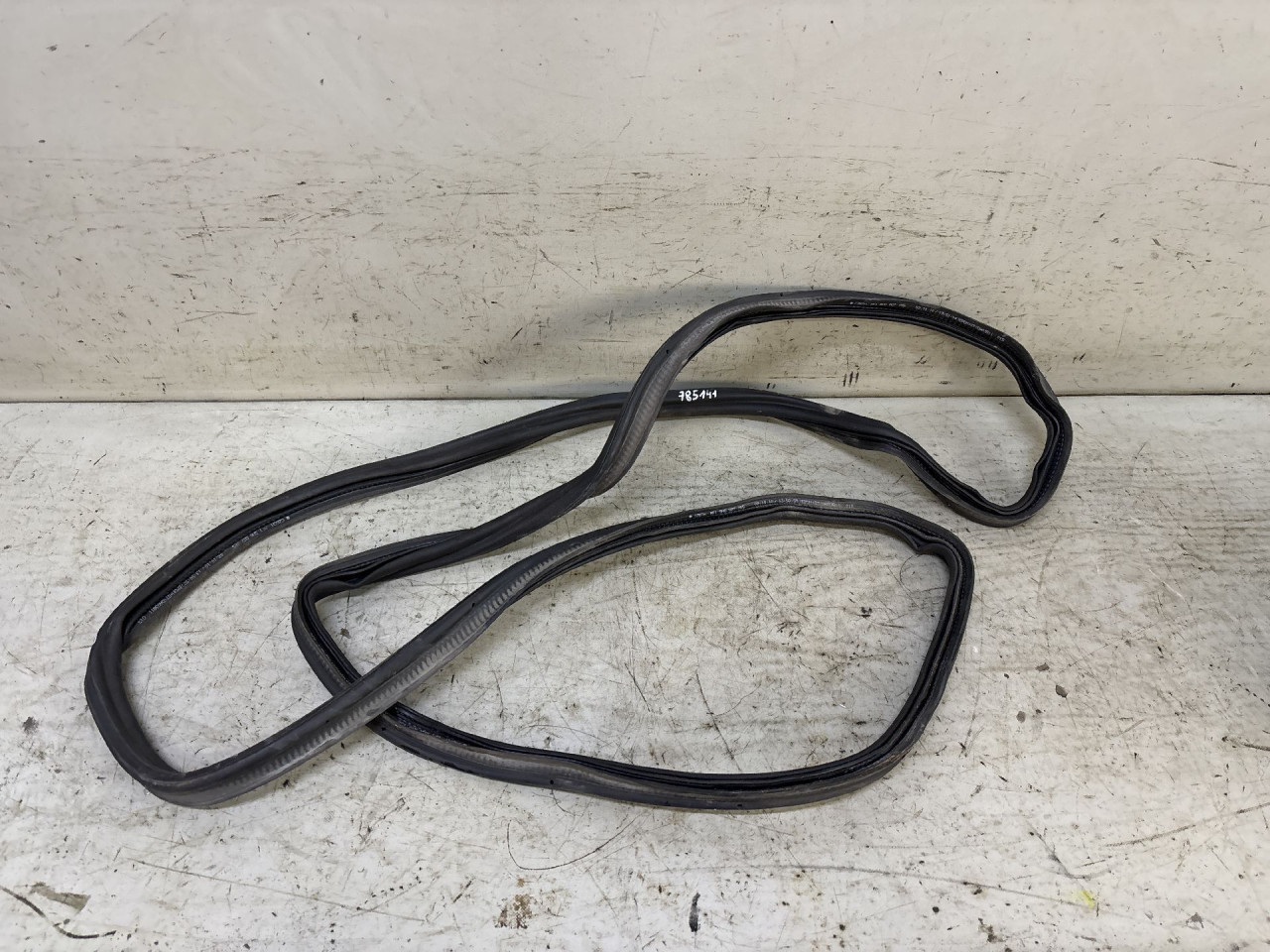 DIJELOVI KEDER VW TIGUAN > 07-11 5N0827705
