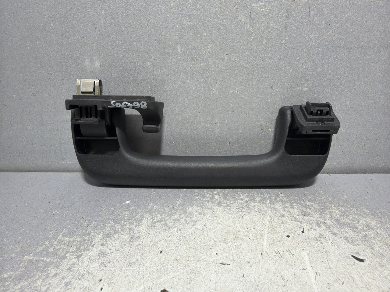 DIJELOVI KROVNA RUCKA AUDI Q5 (FY) > 17 - 20  2.0 8R0857608D