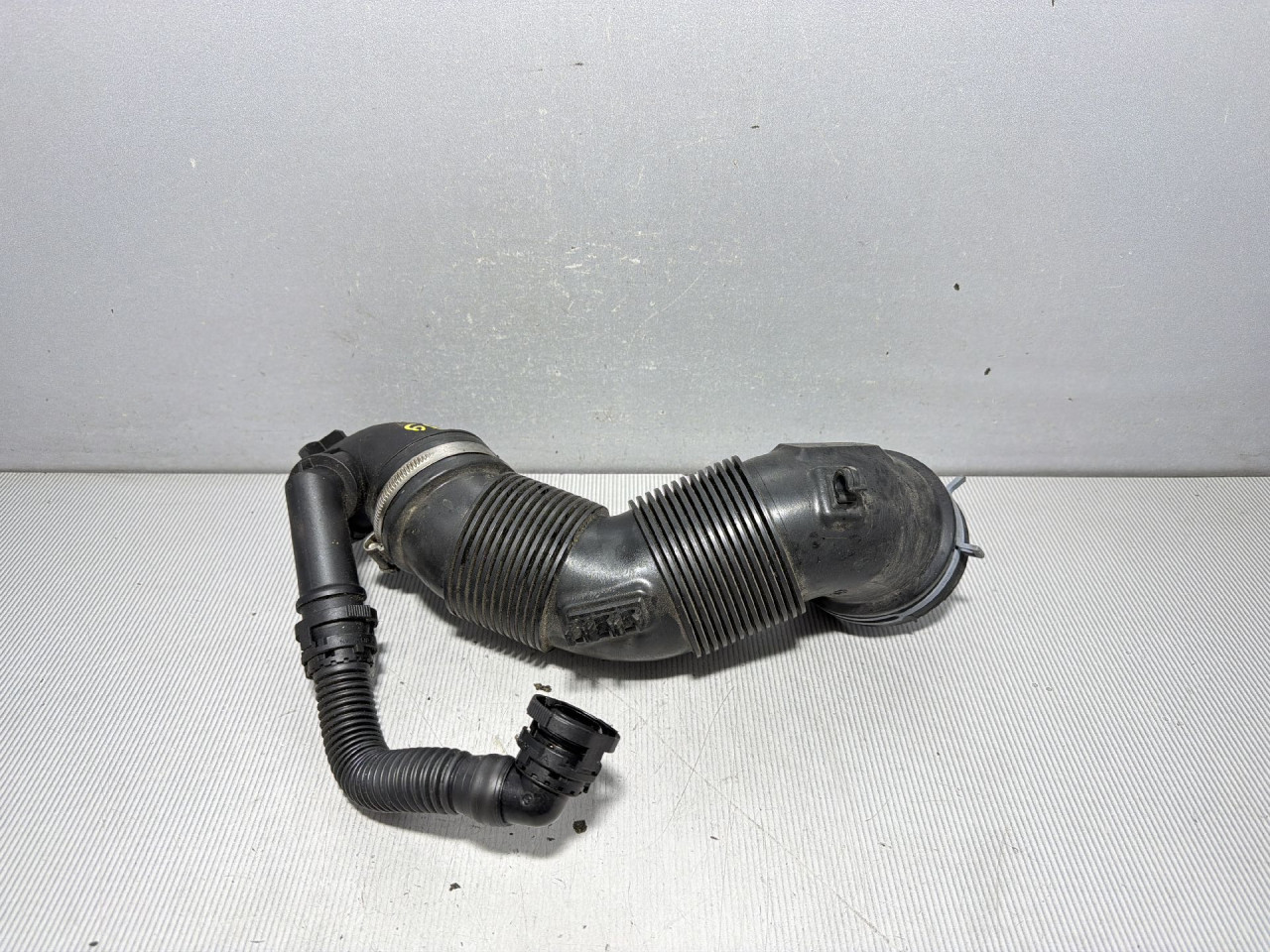 DIJELOVI CRIJEVO VW TIGUAN > 16-20 2.0 5Q0129635