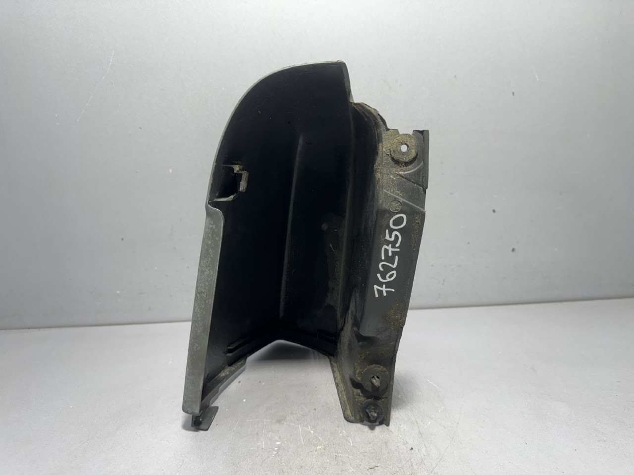 DIJELOVI ZADNJI DIO BRANIKA OPEL VIVARO > 07-14 2.5 8200011484