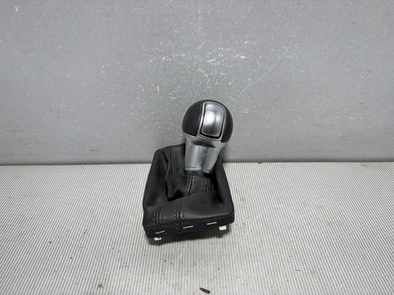 RUCICA MJENJACA AUDI A3 (8V1/8VA) > 12-16 8V2713139G