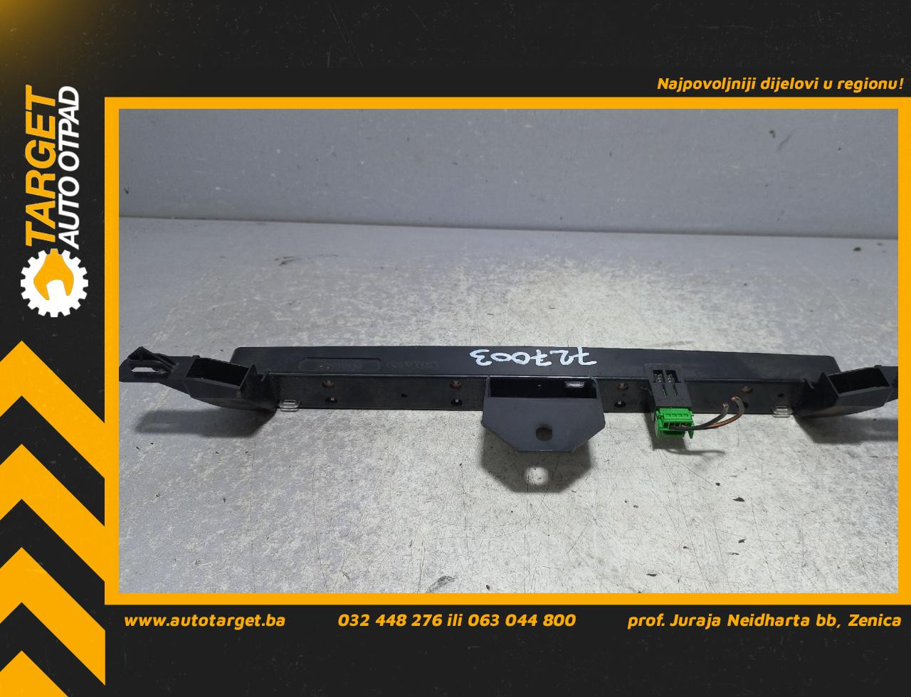 TRECE STOP SVJETLO VOLVO V70 > 08-11 30678549