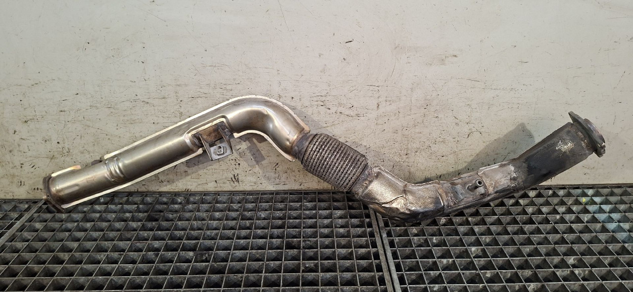 DIJELOVI FLEKSIBILNO CRIJEVO AUDI A4 (B9) > 15-18