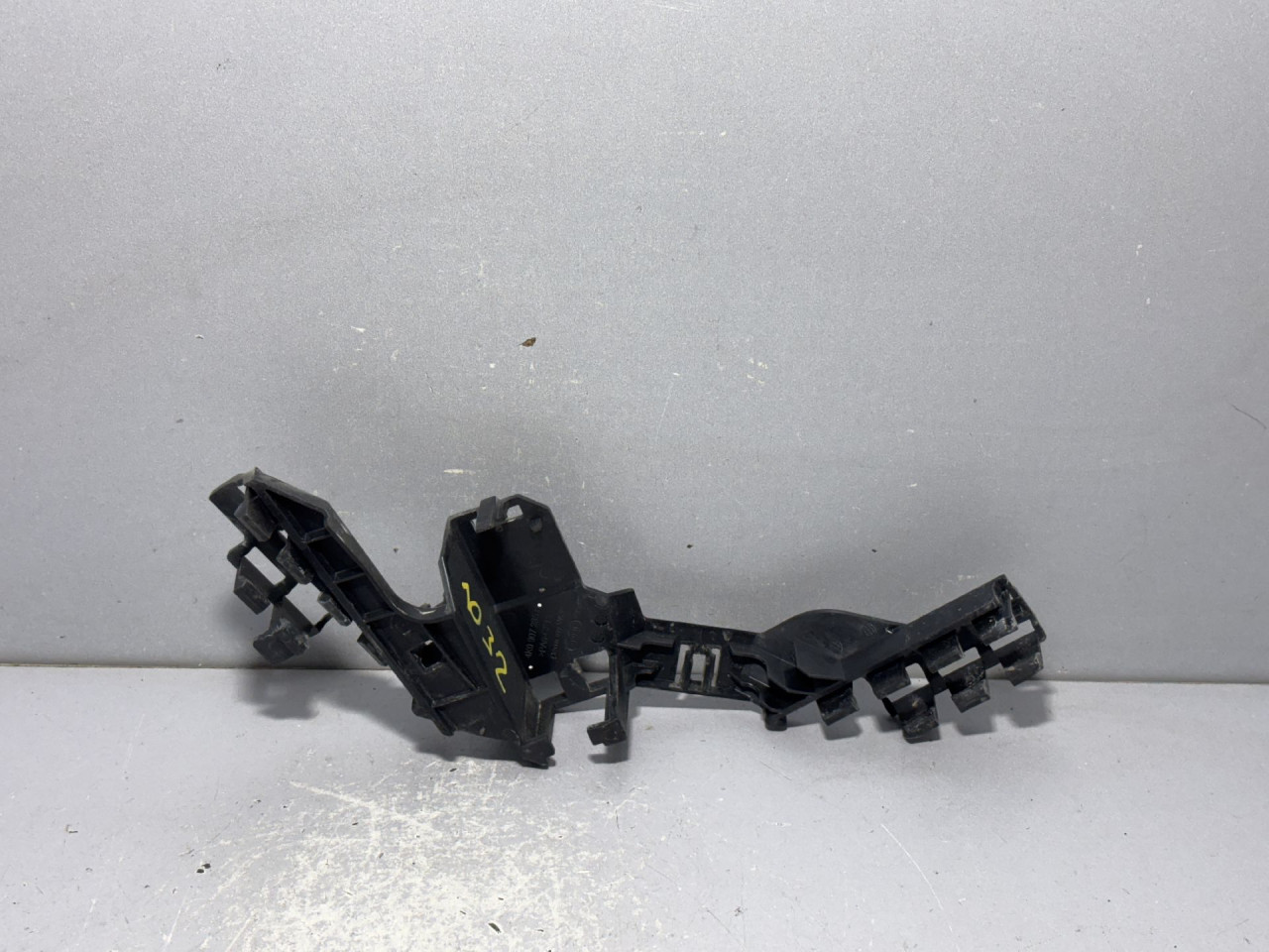 DIJELOVI NOSAC AUDI A7 > 18- 4K0907285B