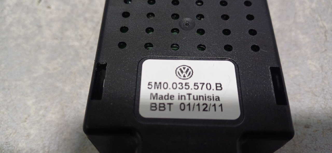 DIJELOVI ELEKTRONIKA MODUL VW GOLF 6 > 08-12 1.6 5M0035570B
