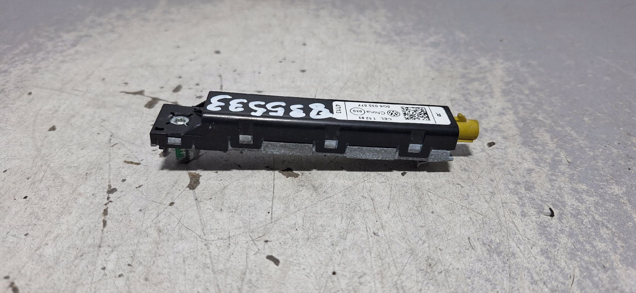 DIJELOVI ANTENA VW GOLF 7 > 12-16 5G6035577