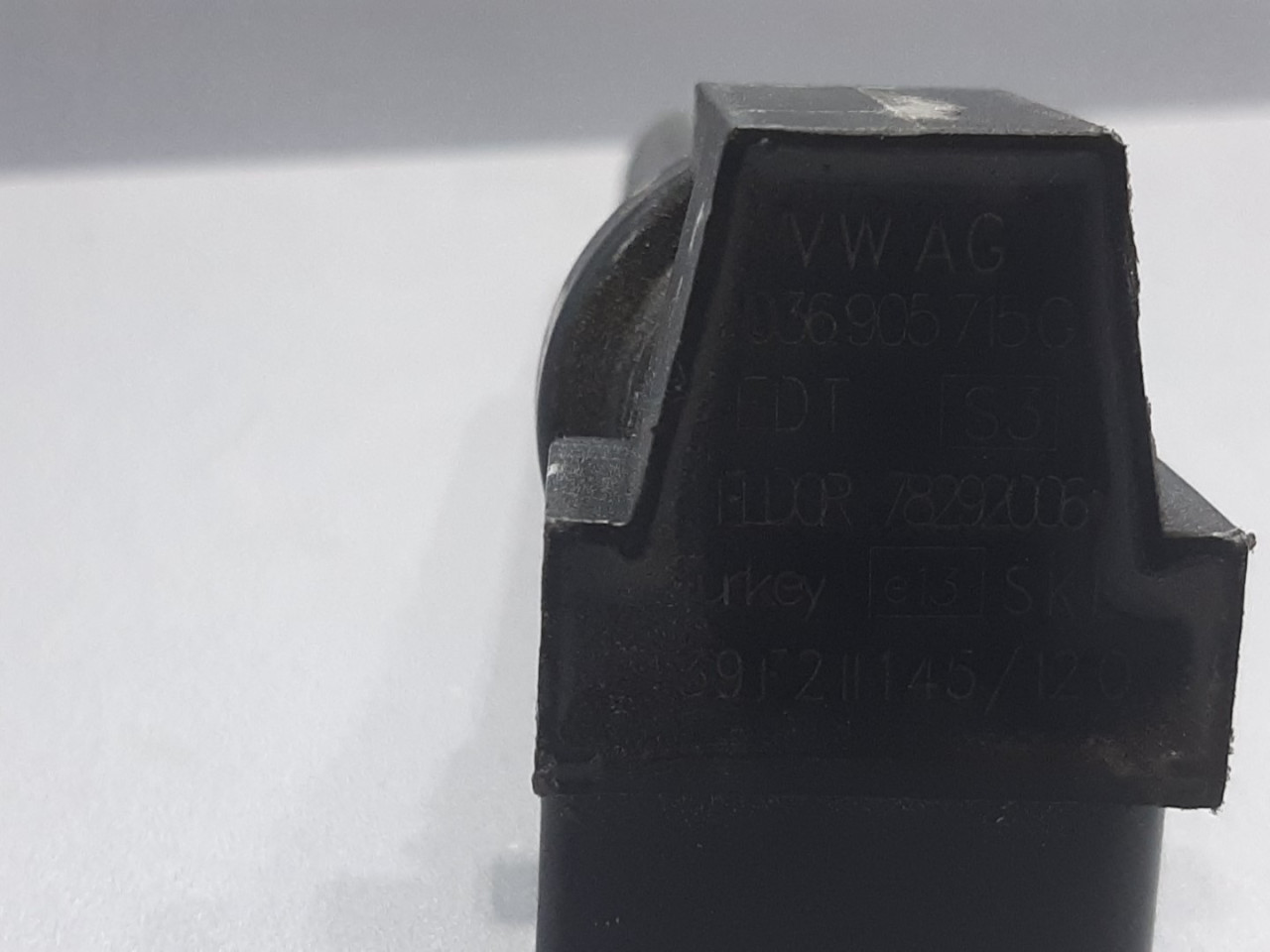 DIJELOVI BOMBINA SEAT ALTEA > 04-09 036905715C