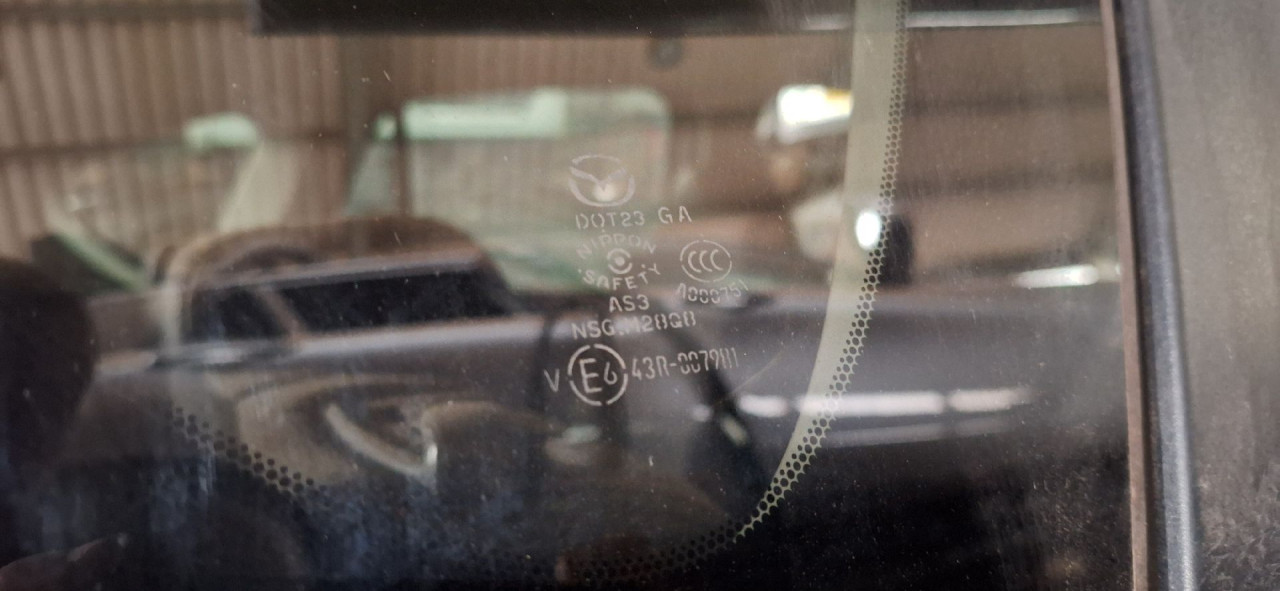 DIJELOVI STAKLO MAZDA CX5 > 12-15