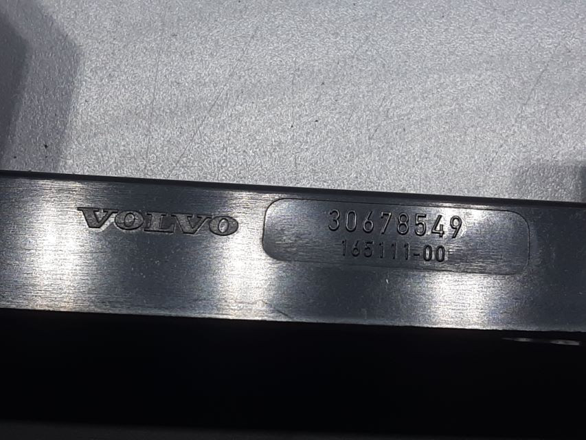 TRECE STOP SVJETLO VOLVO V70 > 08-11 30678549