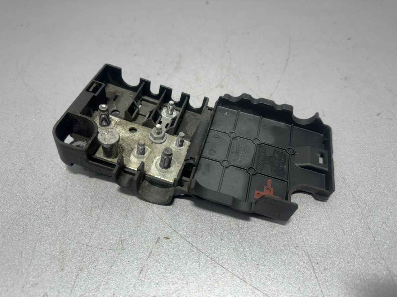 DIJELOVI KLEMA AUDI Q5 > 08-11 2.0 8K0937517A