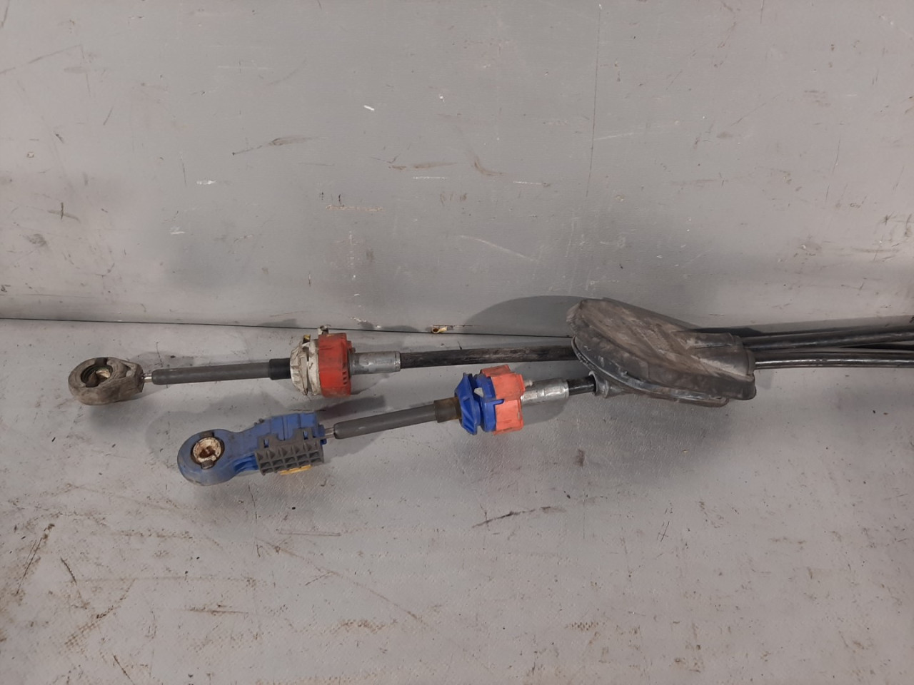 DIJELOVI SALTEBLA NISSAN QASHQAI > 06-10 112112856