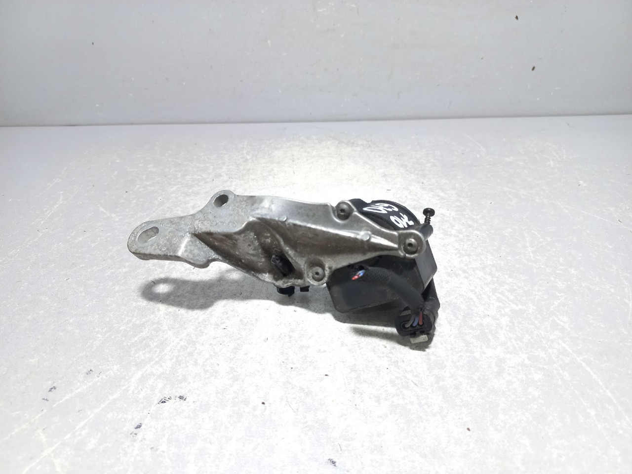 POMOCNA PUMPA VODE PEUGEOT 208 > 19- 9814099080