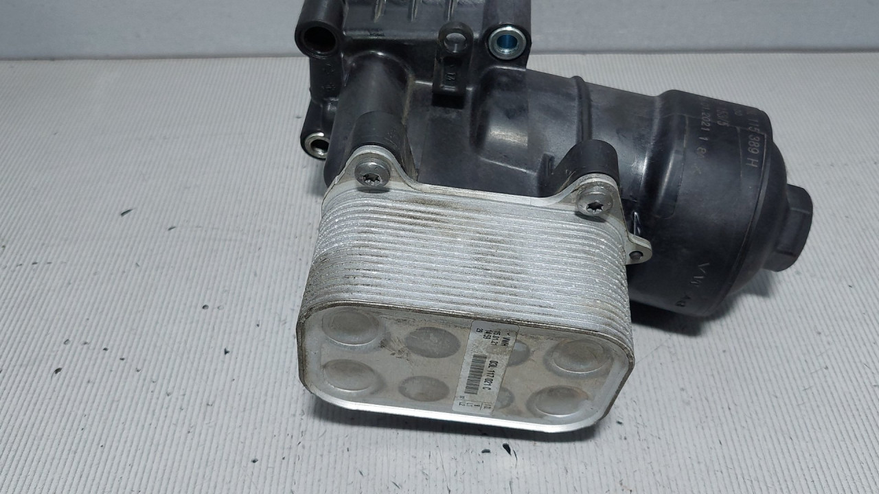 DIJELOVI HLADNJAK ULJA VW CADDY > 10-15 03L117021C