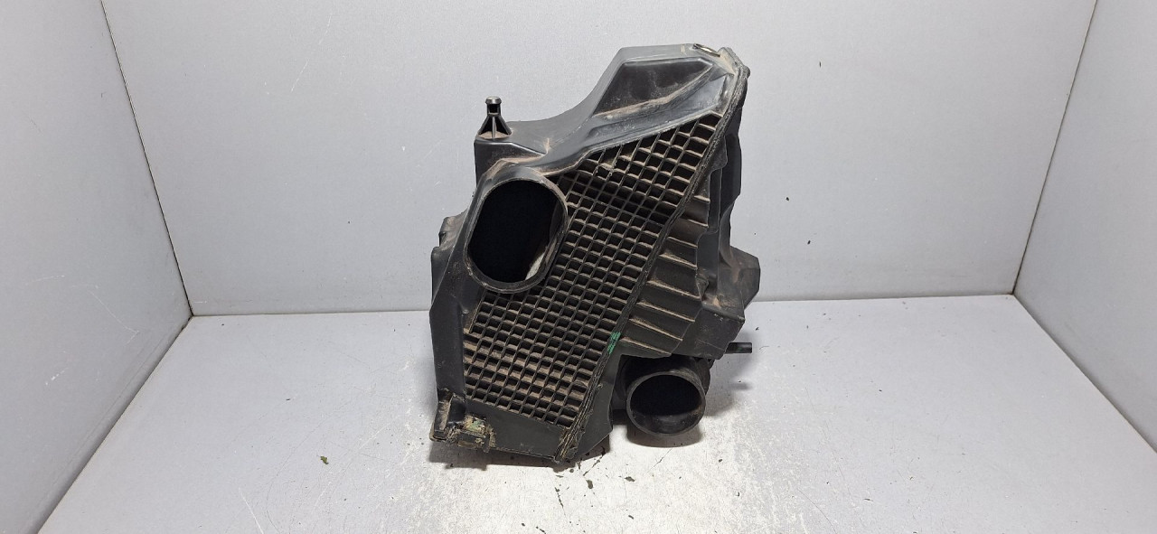 KUCISTE FILTERA ZRAKA DACIA LOGAN > 13-16 165001258R