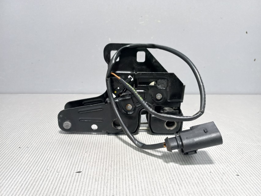 DIJELOVI BRAVA HAUBE AUDI A6 > 04-08 4F0823509B