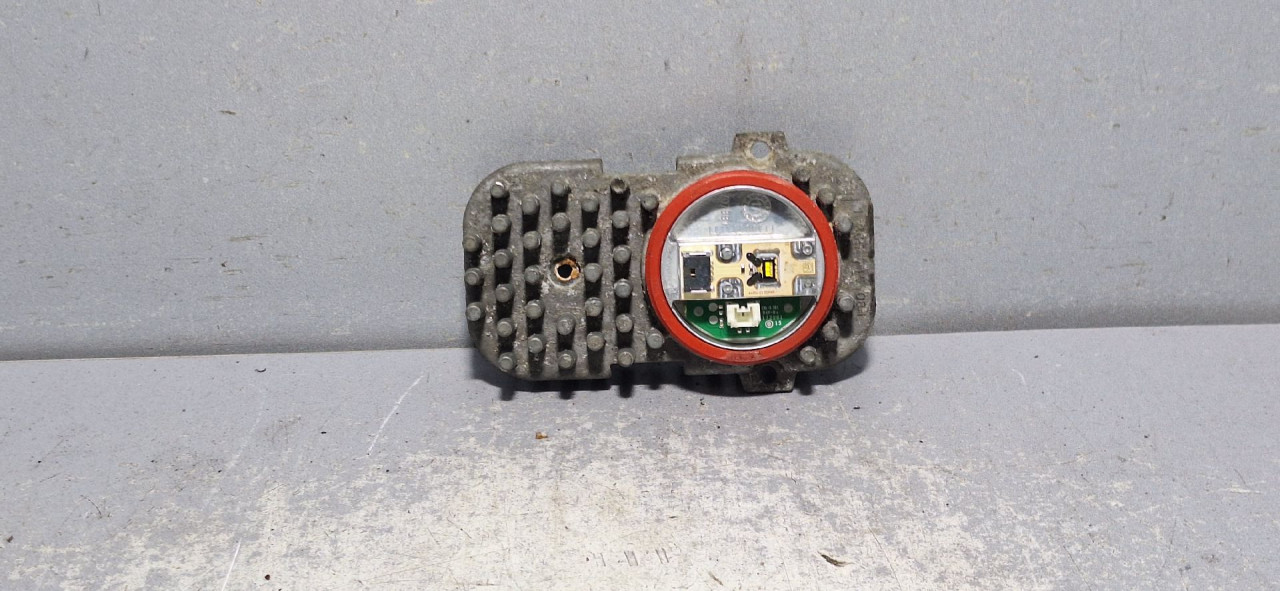 DIJELOVI BALAST FARA BMW X5 (F15) > 13-18 1305715084