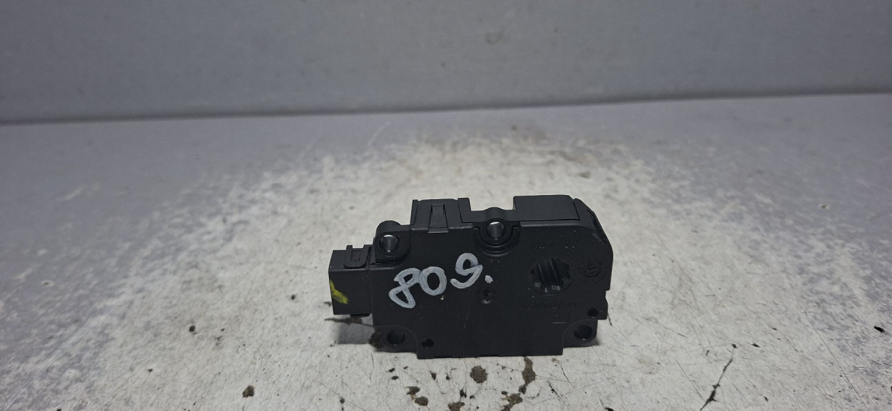 DIJELOVI MOTORIC KLAPNE AUDI A4 (B9) > 15-18 ZBAT0084D03