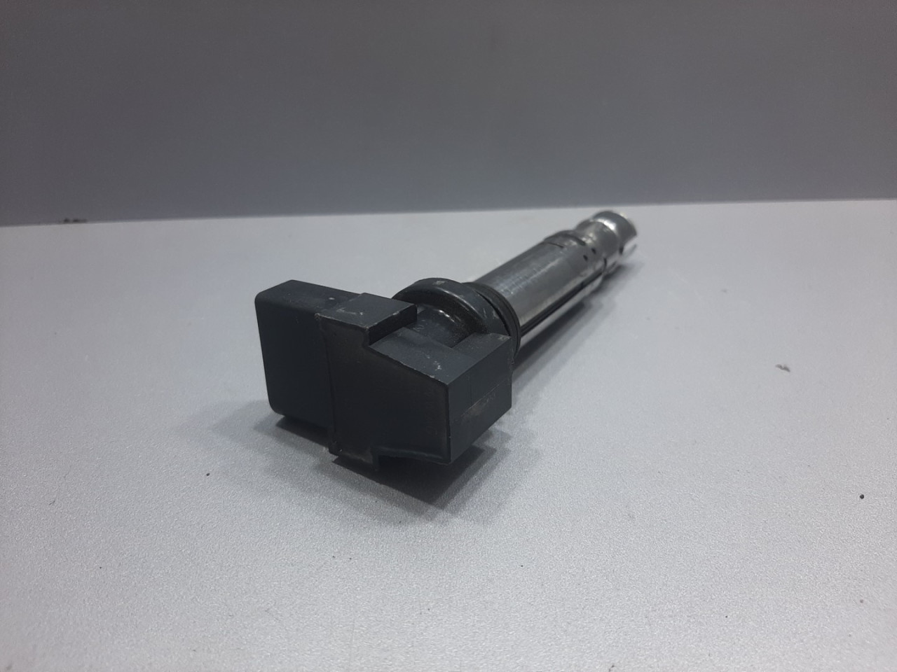 DIJELOVI BOMBINA SEAT ALTEA > 04-09 036905715C