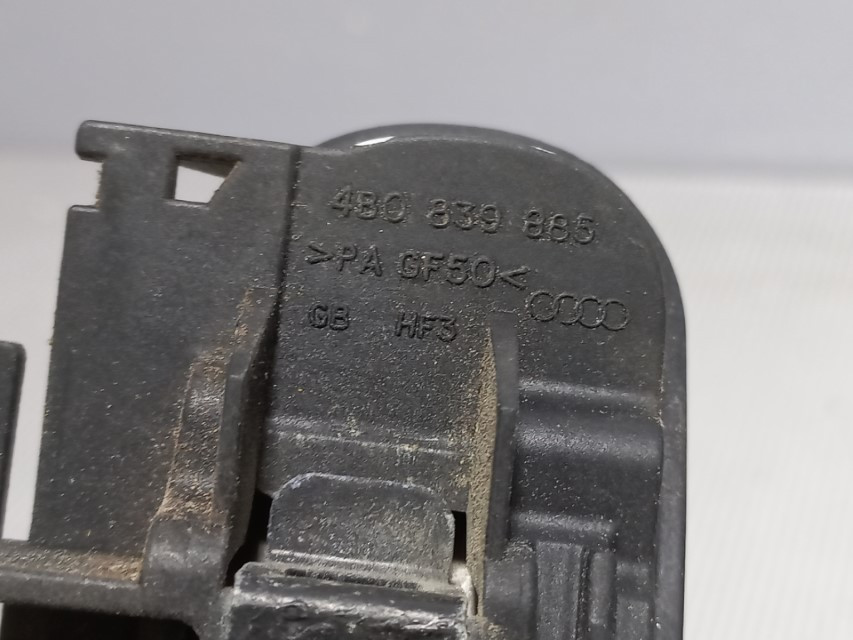 RUCKA VRATA AUDI A4 (B6) > 00-04 4B0839885