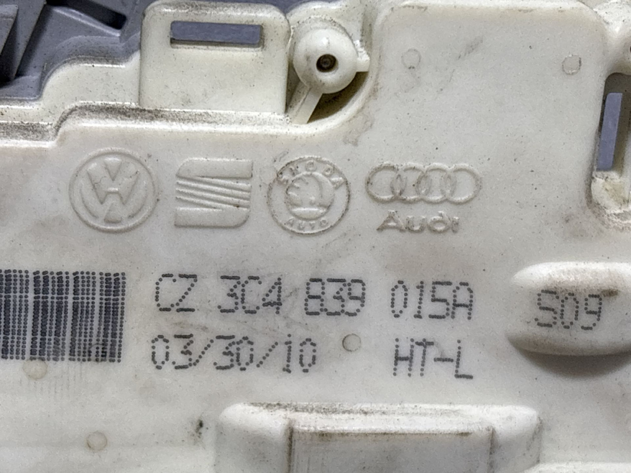 DIJELOVI BRAVA VRATA VW PASSAT B6 > 05-10 3C4839015A