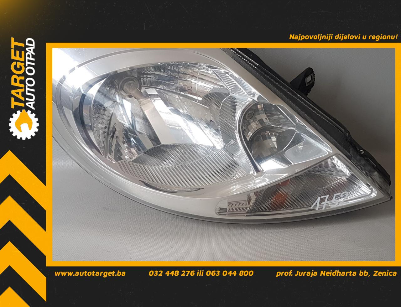 DIJELOVI FAR RENAULT TRAFIC > 07-14 8200701356