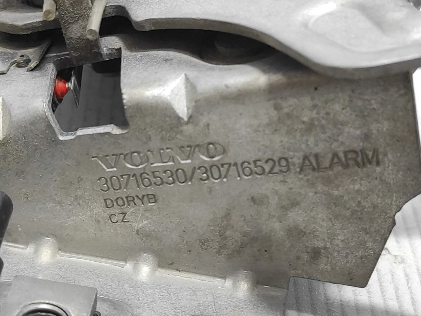 BRAVA HAUBE VOLVO S40/V50 > 04-07 30716530
