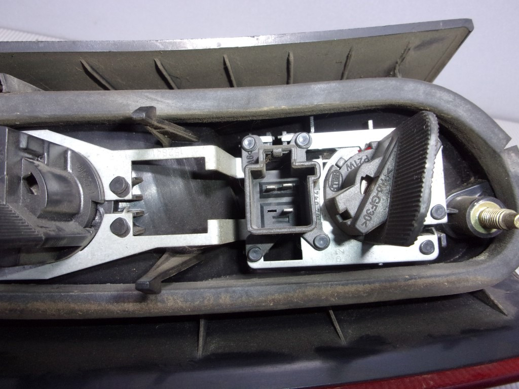 STOP SVJETLO VOLVO S70/V70 > 00-04 VV042016 9154494ECE