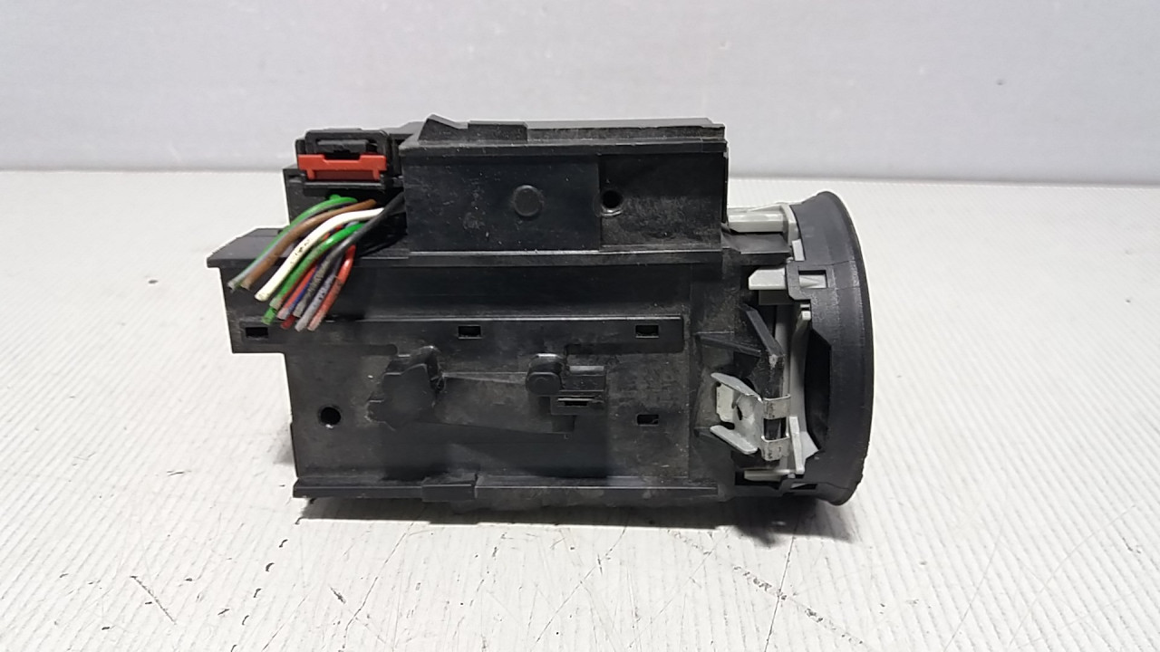 BRAVA PALJENJA VW PASSAT B7 > 10-14 3C0905843AD