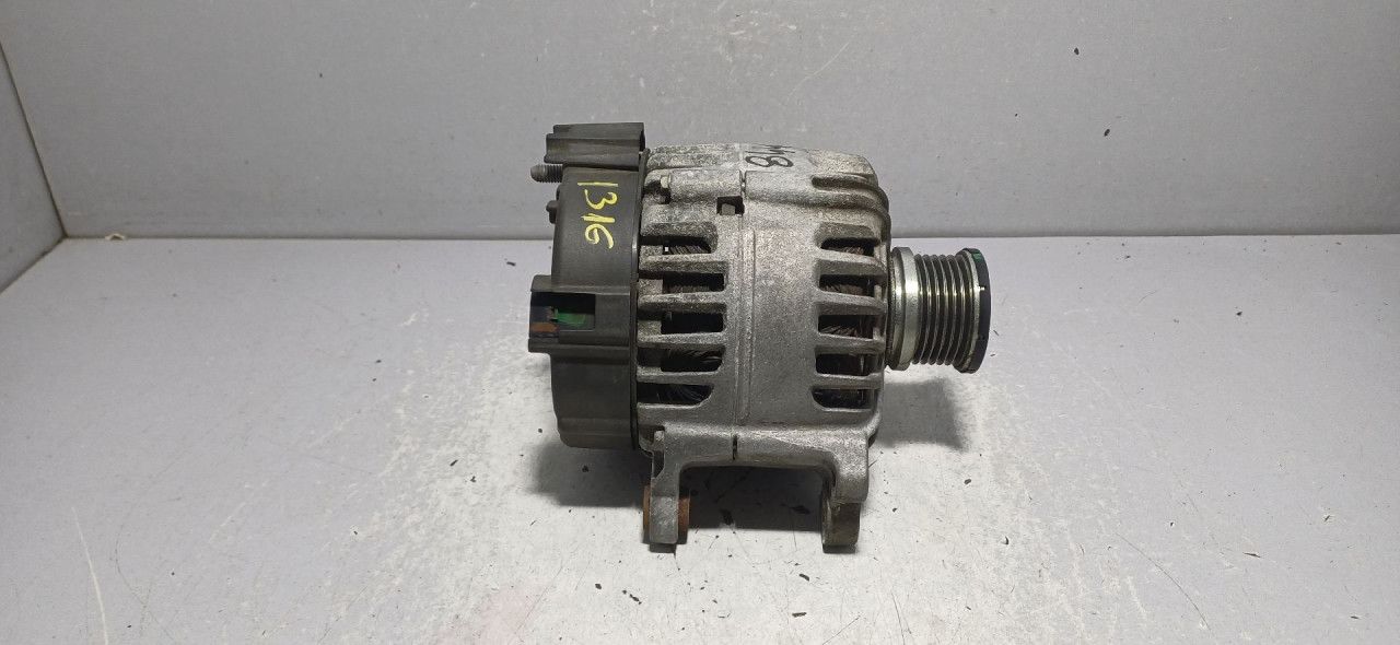 DIJELOVI ALTERNATOR AUDI A4 (B9) > 15-18 2.0 04L903024