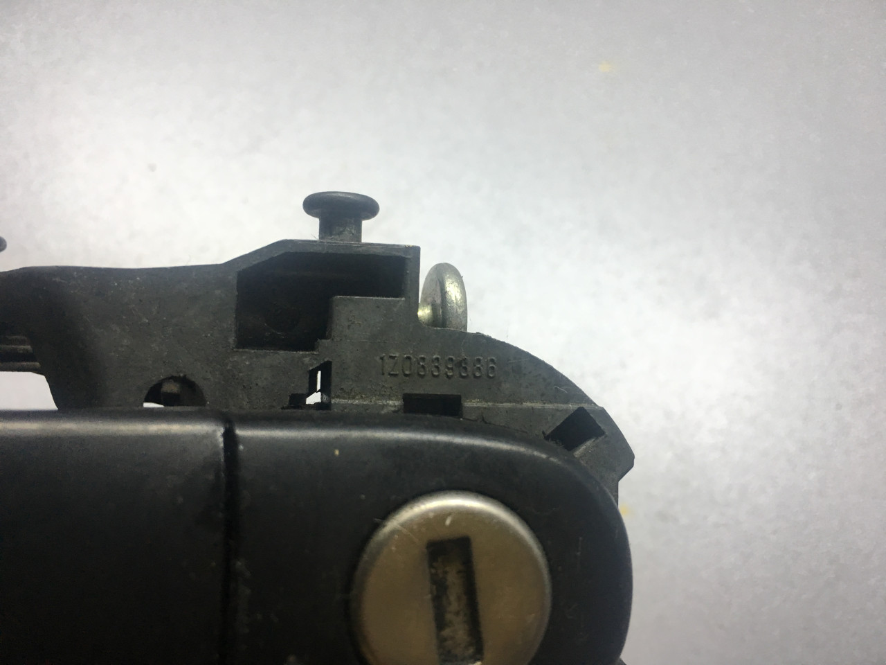 DIJELOVI RUCKA VRATA VW GOLF 5 > 03-08 1Z0839886